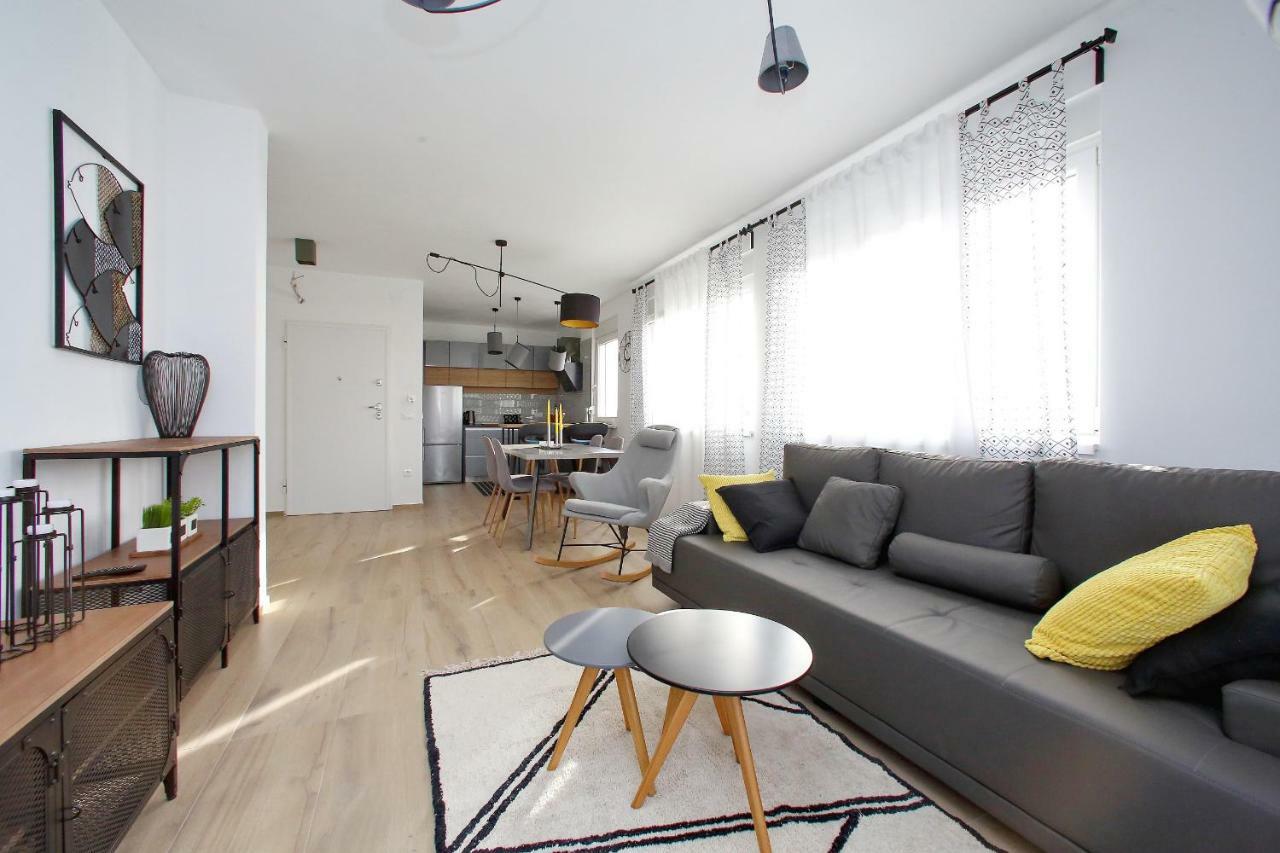 L Apartments Бибине Екстериор снимка