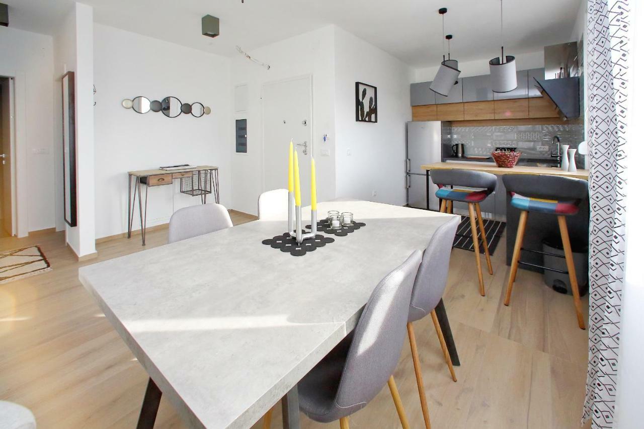 L Apartments Бибине Екстериор снимка